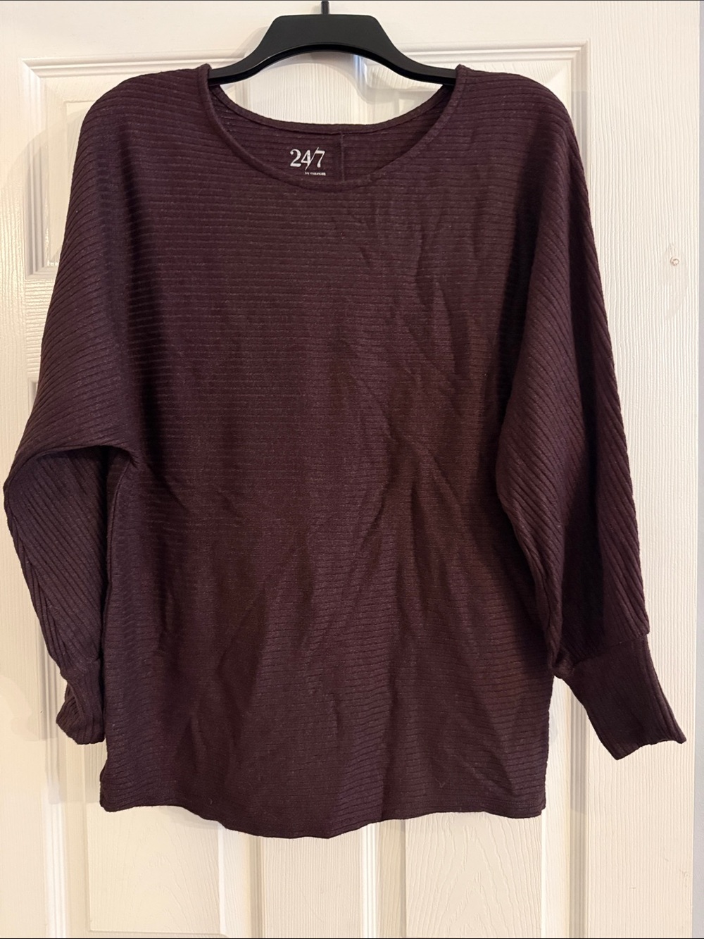 247 Ribbed Scoop Neck Sweater in Plum